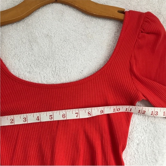 TOPSHOP Long Sleeve Ribbed Cropped Top in Red sz 4 EUC - Picture 6 of 8